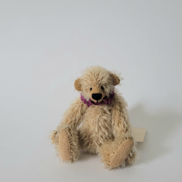 3 1/2" tall "Cassidy" a bear by Wendy Chamberlain of Essential Bears