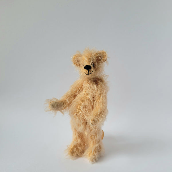 5" "Pascale" fully jointed bear by Wendy Chamberlain of Essential Bears