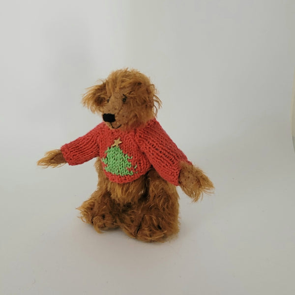 4" tall Gylls Bears bear with a Christmas Sweater