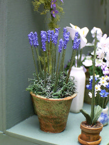 1/24th Lavender Flower Kit for 1/2” scale Dollhouses, Florists and Miniature Gardens